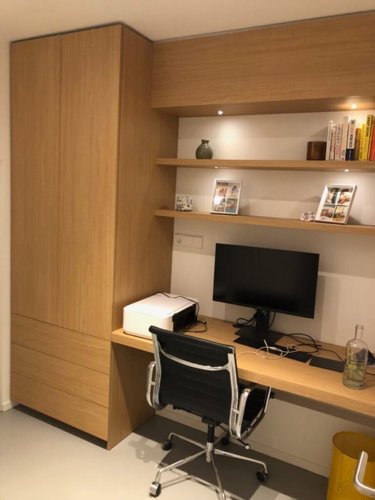 Reichmann interieur, Amsterdam de Pijp Bureau / Garderobe